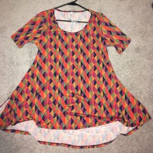 LulaRoe short sleeve shirt